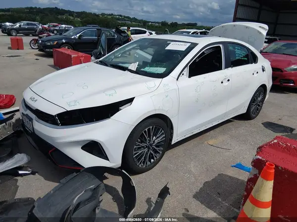 3KPF54AD4PE635048 2023 KIA FORTE - Image 2
