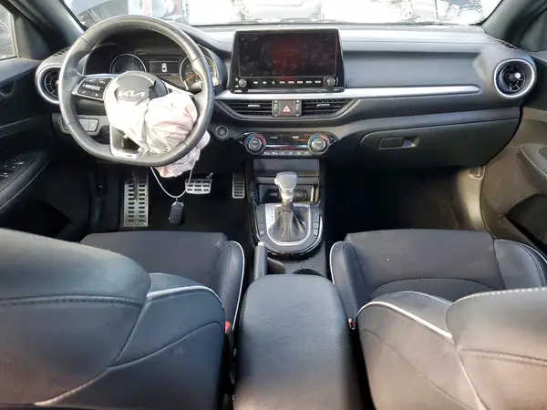 3KPF54AD4PE653565 2023 KIA FORTE - Image 8