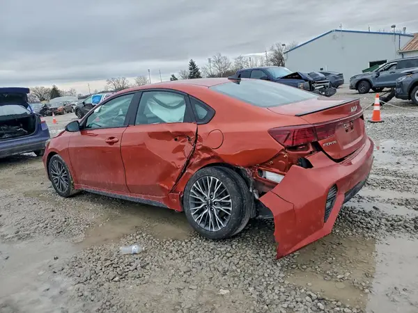 3KPF54AD4PE658863 2023 KIA FORTE - Image 2