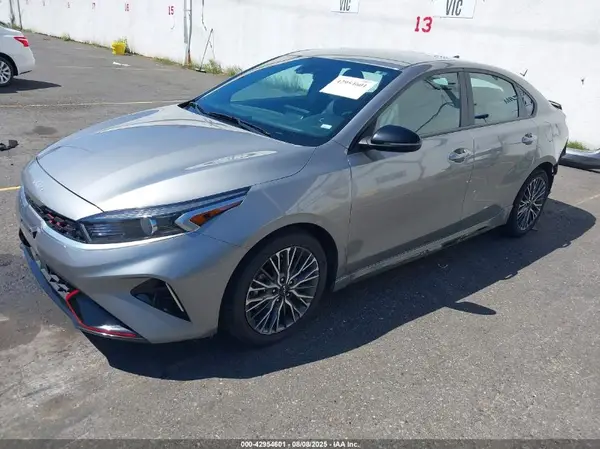 3KPF54AD4PE660189 2023 KIA FORTE - Image 2