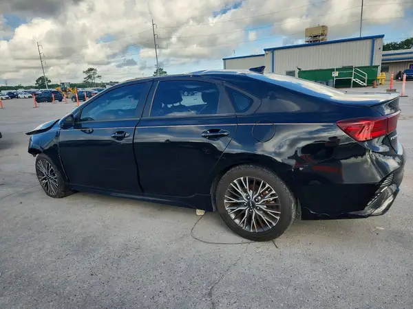 3KPF54AD4PE662606 2023 KIA FORTE - Image 2