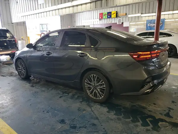 3KPF54AD4PE663657 2023 KIA FORTE - Image 2