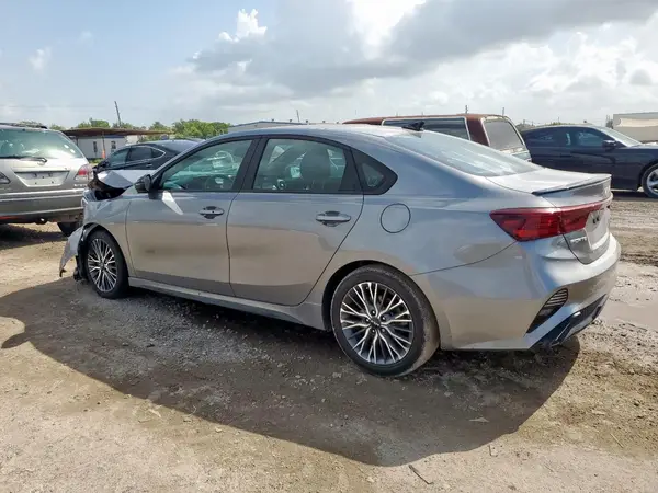 3KPF54AD4PE663805 2023 KIA FORTE - Image 2