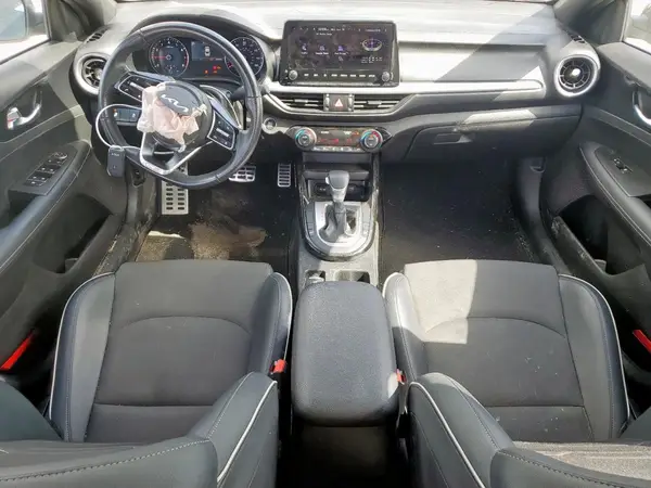 3KPF54AD4PE663805 2023 KIA FORTE - Image 8