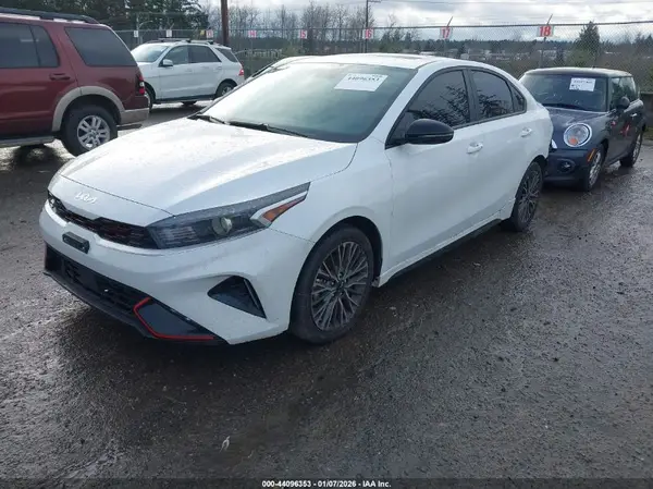 3KPF54AD4PE663948 2023 KIA FORTE - Image 2