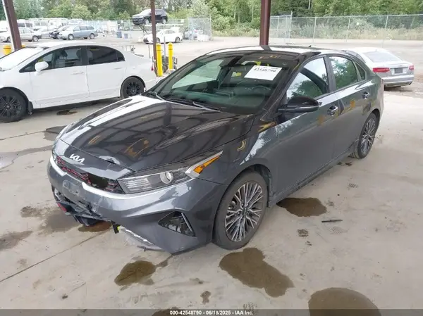 3KPF54AD4PE664825 2023 KIA FORTE - Image 2