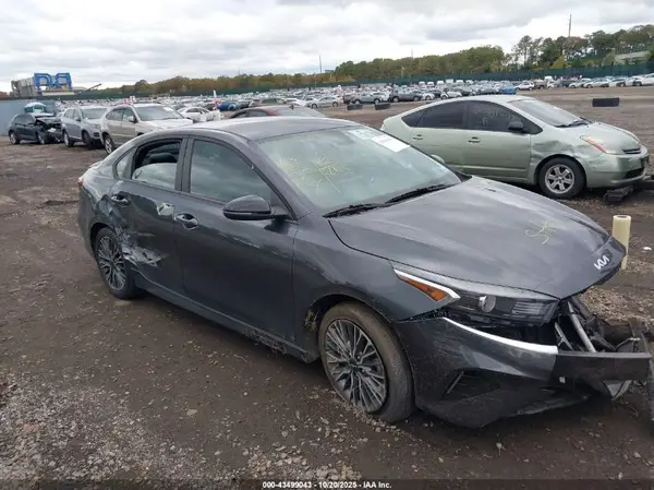 3KPF54AD4PE668695 2023 KIA FORTE - Image 1