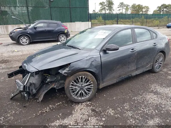3KPF54AD4PE668695 2023 KIA FORTE - Image 2