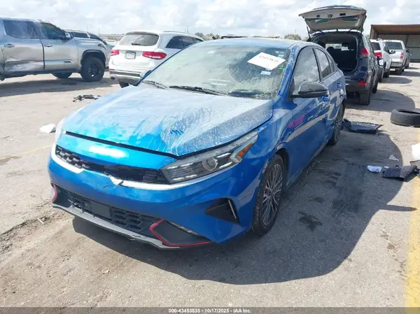 3KPF54AD4PE670947 2023 KIA FORTE - Image 2