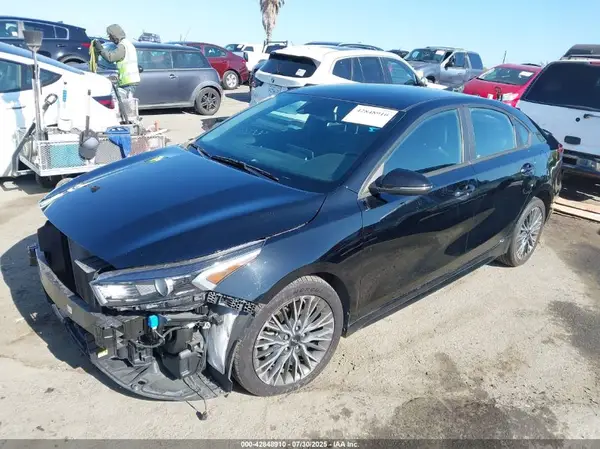 3KPF54AD4PE672861 2023 KIA FORTE - Image 2
