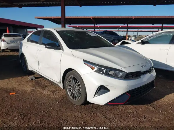 3KPF54AD4PE675338 2023 KIA FORTE - Image 1