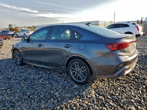3KPF54AD4PE679101 2023 KIA FORTE - Image 2