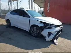 3KPF54AD4PE680670 2023 KIA FORTE