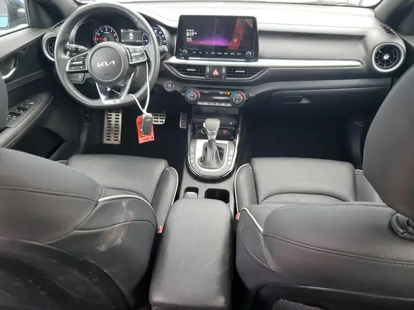 3KPF54AD4PE684542 2023 KIA FORTE - Image 8