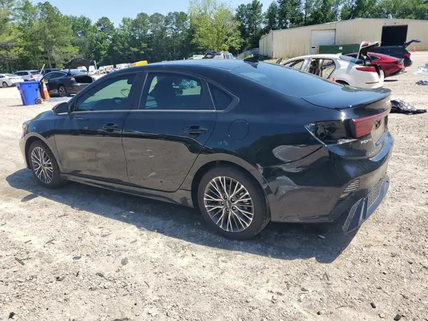 3KPF54AD4PE685951 2023 KIA FORTE - Image 2