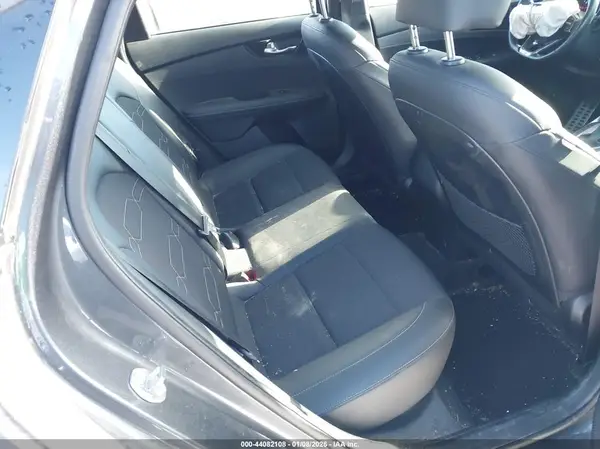 3KPF54AD4PE686548 2023 KIA FORTE - Image 8