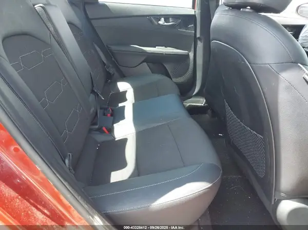 3KPF54AD4RE690585 2024 KIA FORTE - Image 8