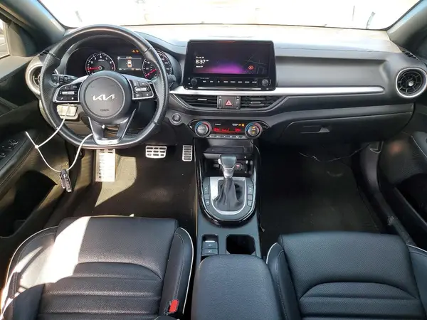 3KPF54AD4RE692286 2024 KIA FORTE - Image 8