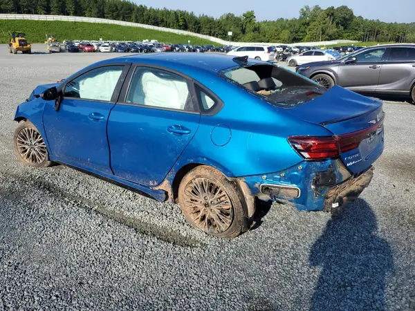 3KPF54AD4RE703951 2024 KIA FORTE - Image 2