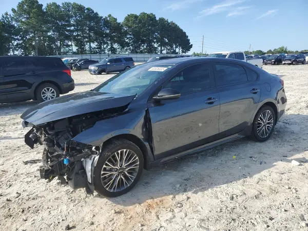 3KPF54AD4RE704176 2024 KIA FORTE - Image 1