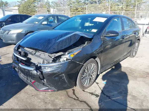 3KPF54AD4RE707496 2024 KIA FORTE - Image 2