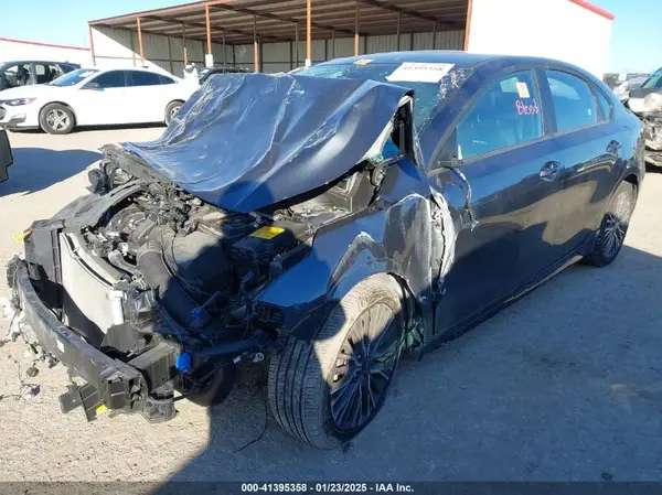 3KPF54AD4RE713802 2024 KIA FORTE - Image 2
