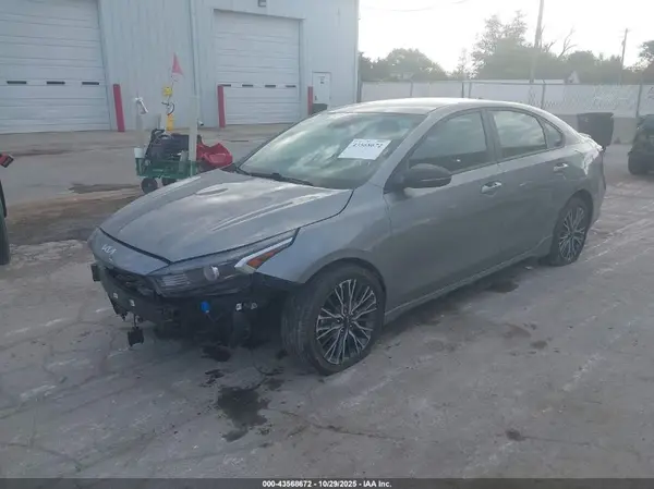 3KPF54AD4RE723469 2024 KIA FORTE - Image 2