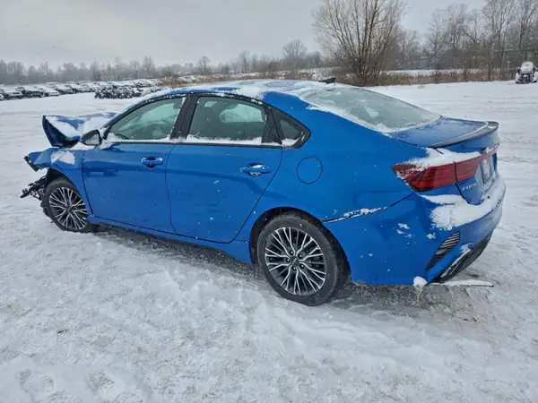 3KPF54AD4RE725187 2024 KIA FORTE - Image 2