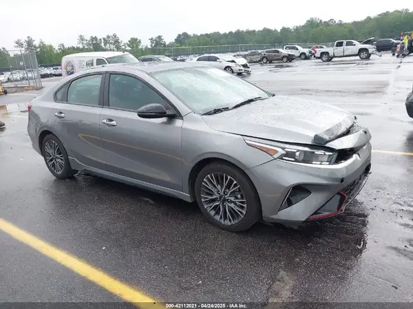 3KPF54AD4RE725299 2024 KIA FORTE - Image 1