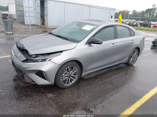 3KPF54AD4RE725299 2024 KIA FORTE - Image 2