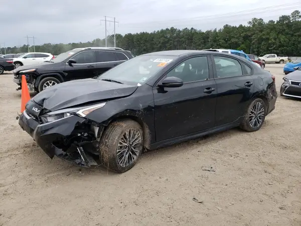 3KPF54AD4RE728008 2024 KIA FORTE - Image 1