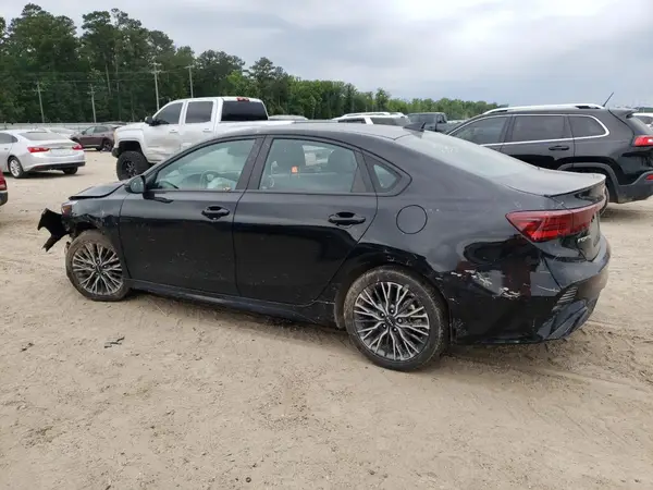 3KPF54AD4RE728008 2024 KIA FORTE - Image 2
