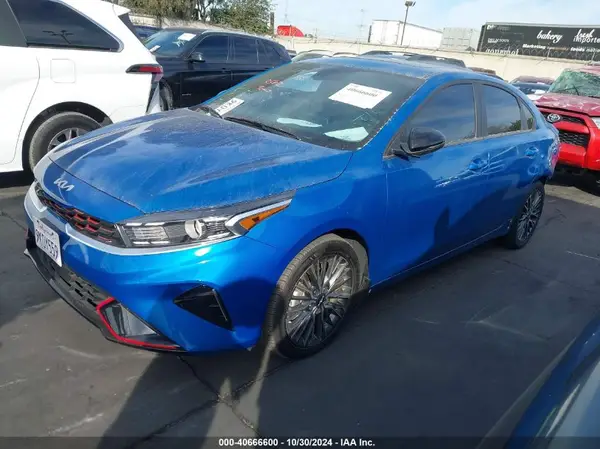 3KPF54AD4RE735279 2024 KIA FORTE - Image 2