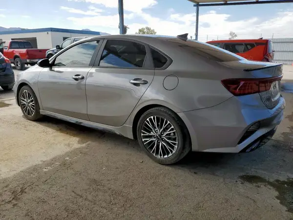 3KPF54AD4RE736027 2024 KIA FORTE - Image 2