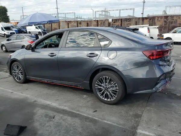 3KPF54AD4RE738182 2024 KIA FORTE - Image 2