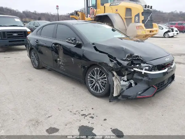 3KPF54AD4RE739123 2024 KIA FORTE - Image 1