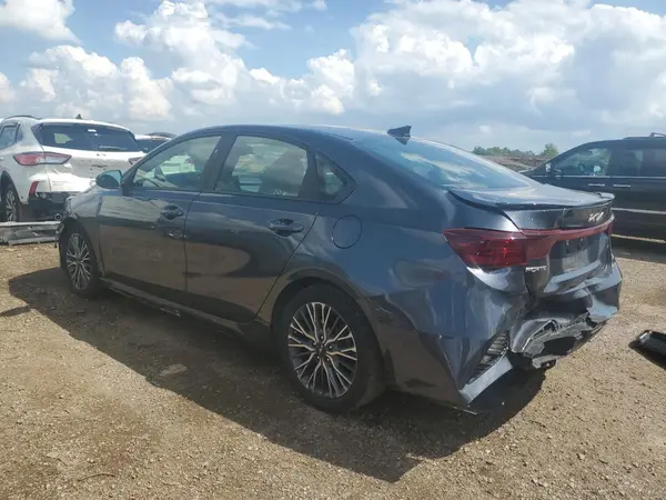 3KPF54AD4RE743401 2024 KIA FORTE - Image 2