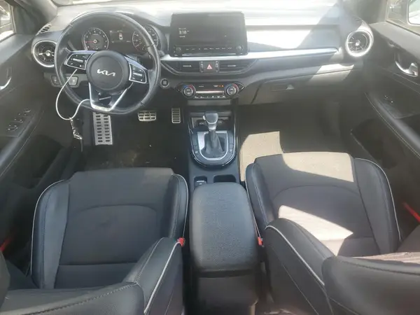 3KPF54AD4RE743401 2024 KIA FORTE - Image 8