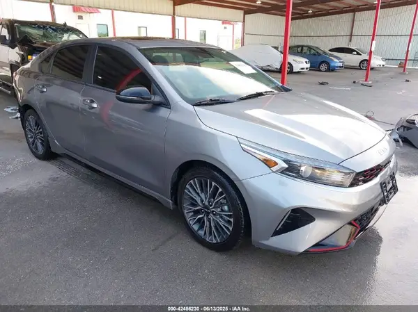 3KPF54AD4RE745262 2024 KIA FORTE - Image 1