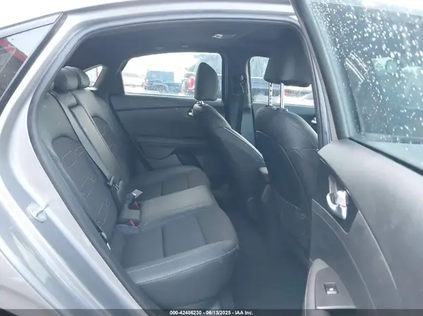 3KPF54AD4RE745262 2024 KIA FORTE - Image 8