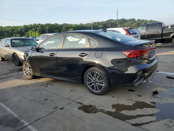 3KPF54AD4RE746458 2024 KIA FORTE - Image 2