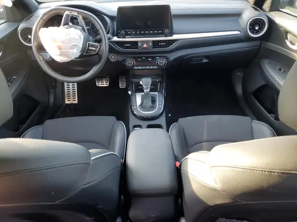 3KPF54AD4RE746458 2024 KIA FORTE - Image 8