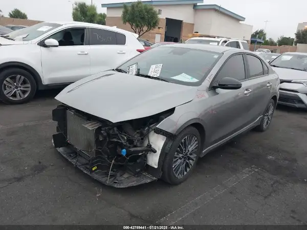 3KPF54AD4RE753314 2024 KIA FORTE - Image 2