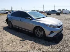 3KPF54AD4RE754785 2024 KIA FORTE