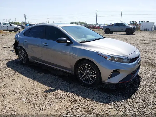 3KPF54AD4RE754785 2024 KIA FORTE - Image 1