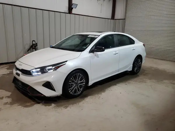 3KPF54AD4RE754835 2024 KIA FORTE - Image 1