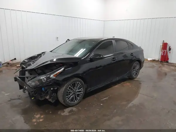 3KPF54AD4RE755984 2024 KIA FORTE - Image 2