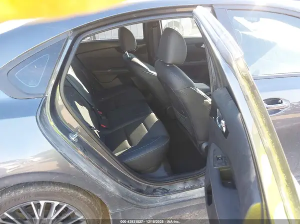 3KPF54AD4RE756195 2024 KIA FORTE - Image 8