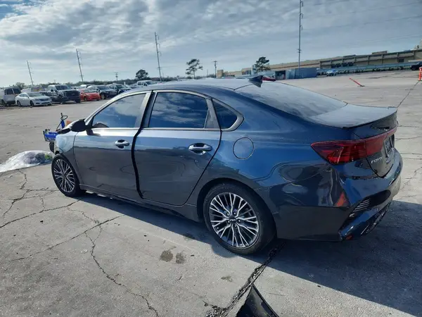 3KPF54AD4RE766127 2024 KIA FORTE - Image 2