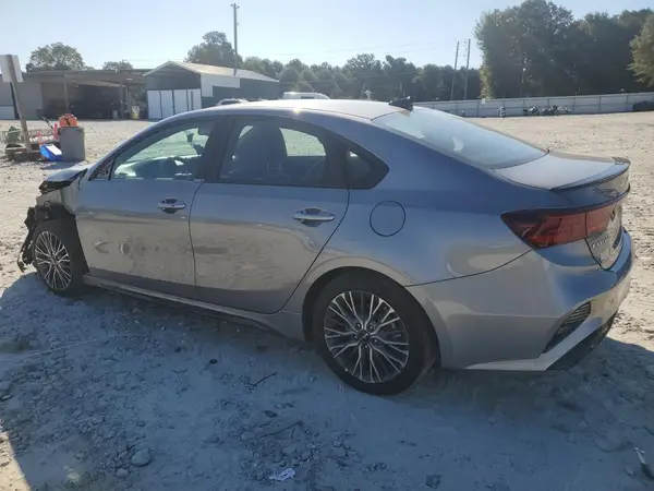 3KPF54AD4RE772297 2024 KIA FORTE - Image 2